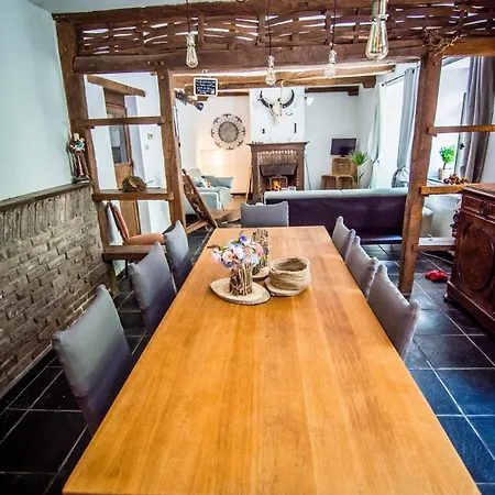 House Of Ardennes And Flowery Charm Semesterbostad *