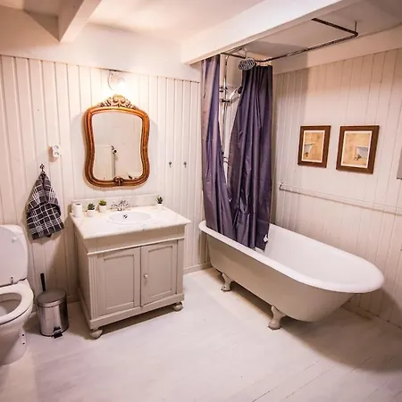 Semesterbostad House Of Ardennes And Flowery Charm *